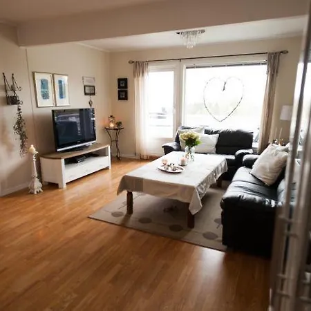 公寓 Solferie Apartment- Epleveien 克里斯蒂安桑